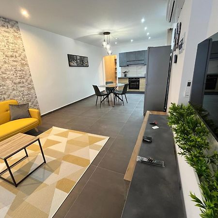 Penthouse St Paul'S Bay Appartement St. Paul's Bay Buitenkant foto